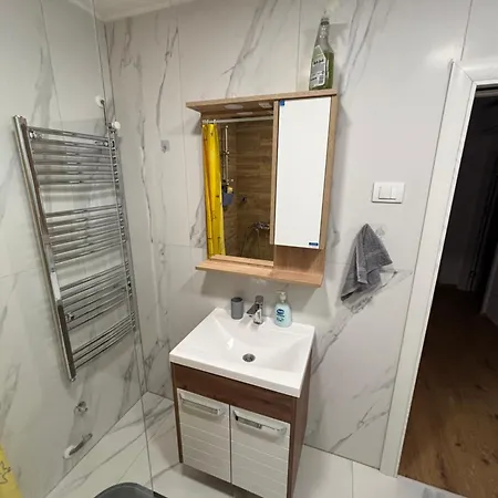 Vanja 2 アパート *