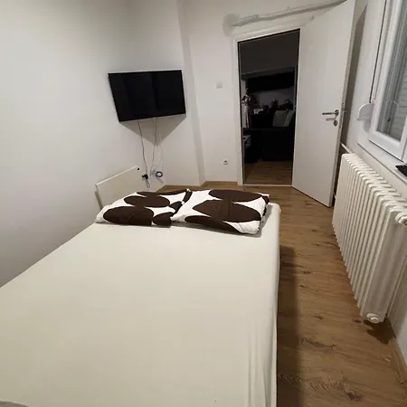 Vanja 2 アパート