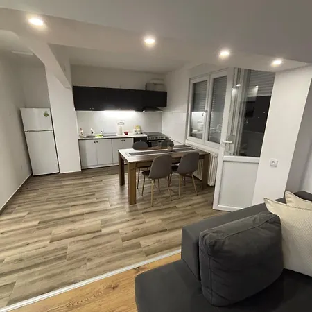 Vanja 2 アパート