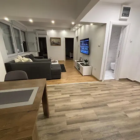 Vanja 2 * ヴルシャツ