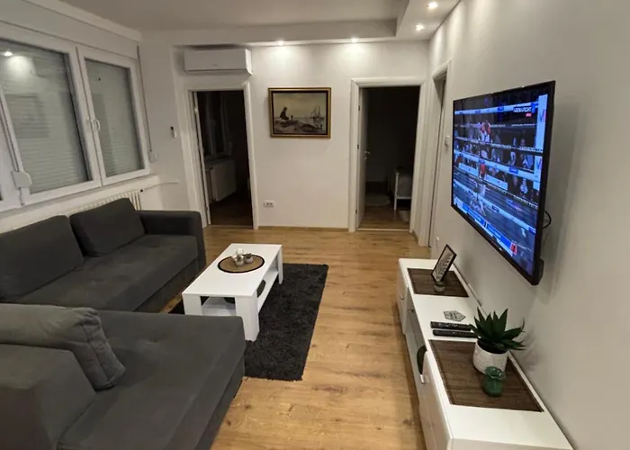 Vanja 2 דירה ורסאק